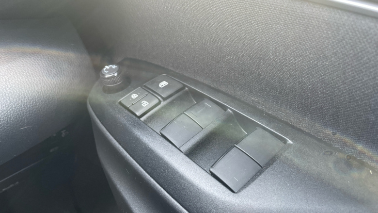 Toyota Yaris Cross 1.5 Hybrid Icon 5dr CVT Hybrid Estate